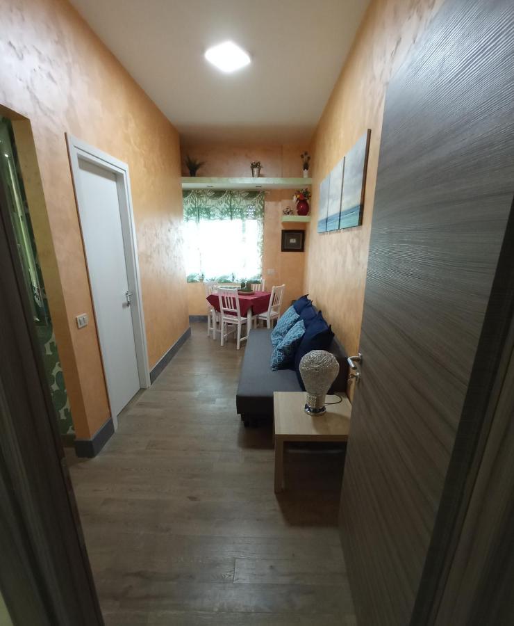 C&E Suites Roma 丽都迪奥斯蒂亚 外观 照片