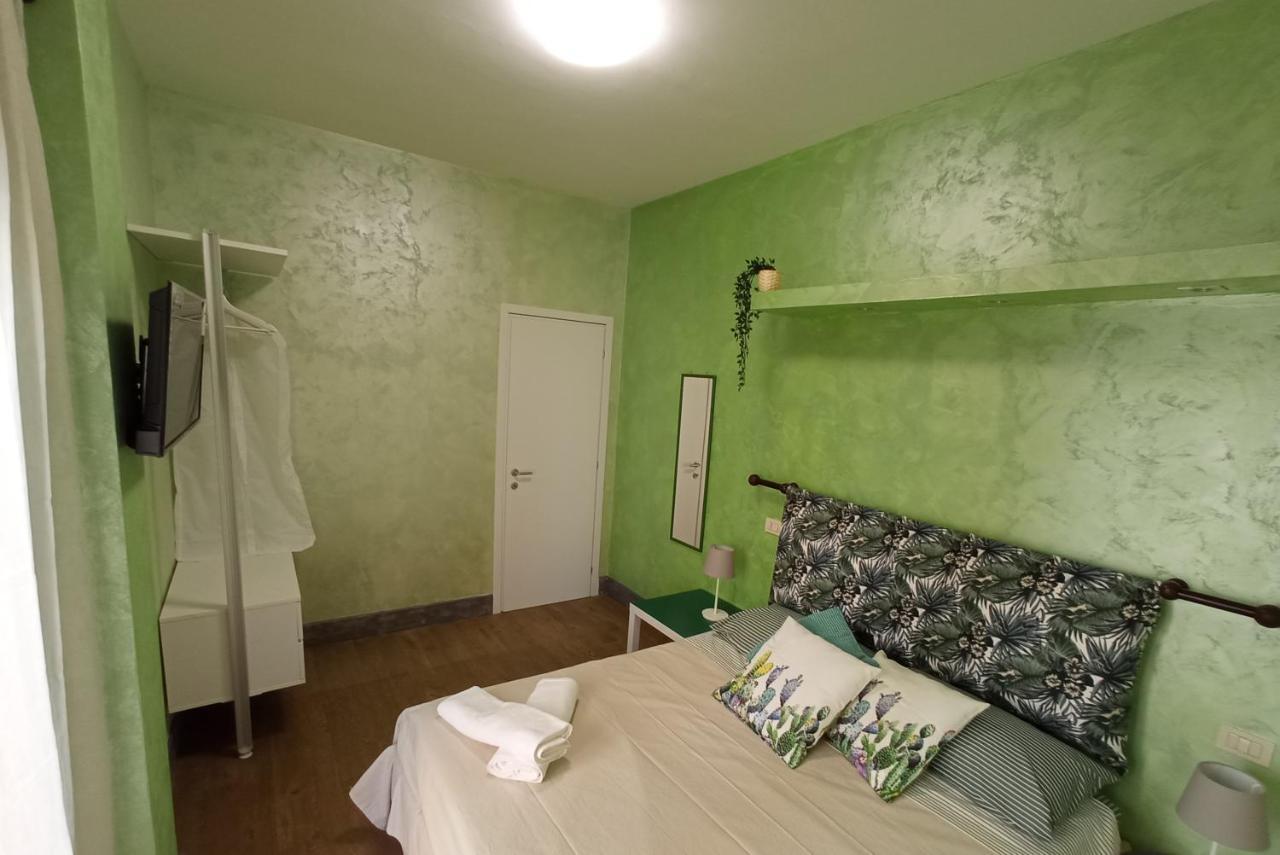 C&E Suites Roma 丽都迪奥斯蒂亚 外观 照片